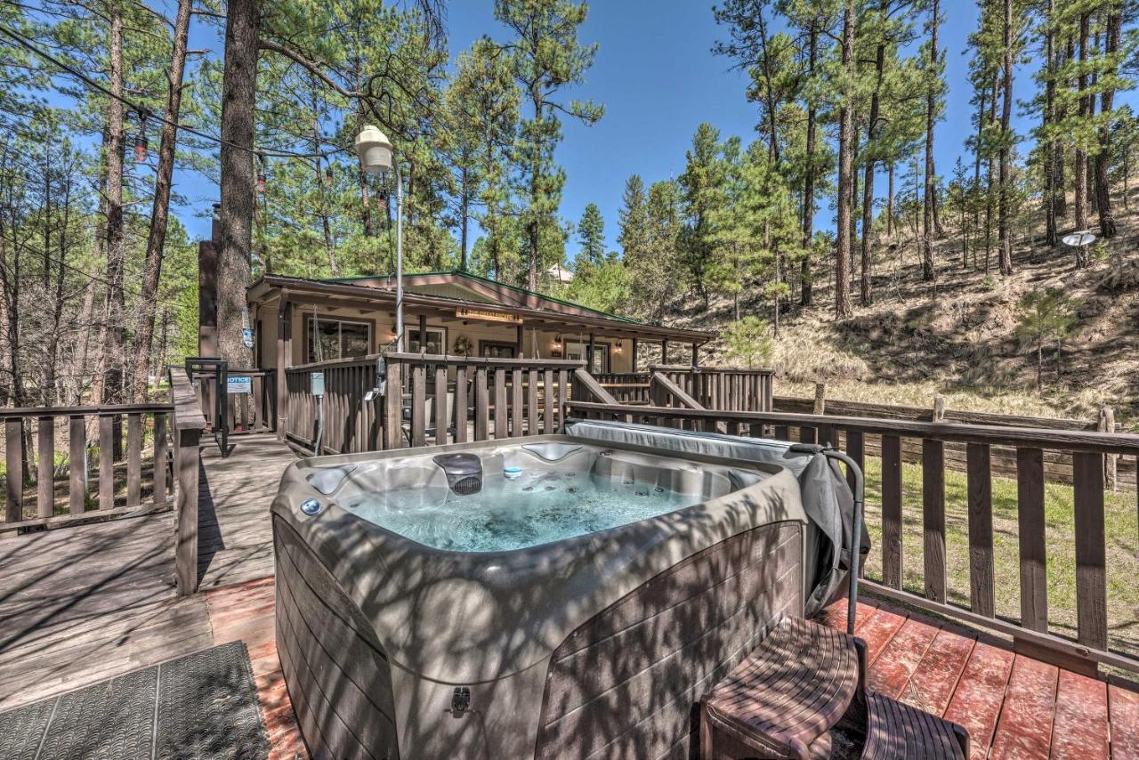 Tranquil Cabin With Stream And Deck Near Dtwn Ruidoso! Eksteriør bilde